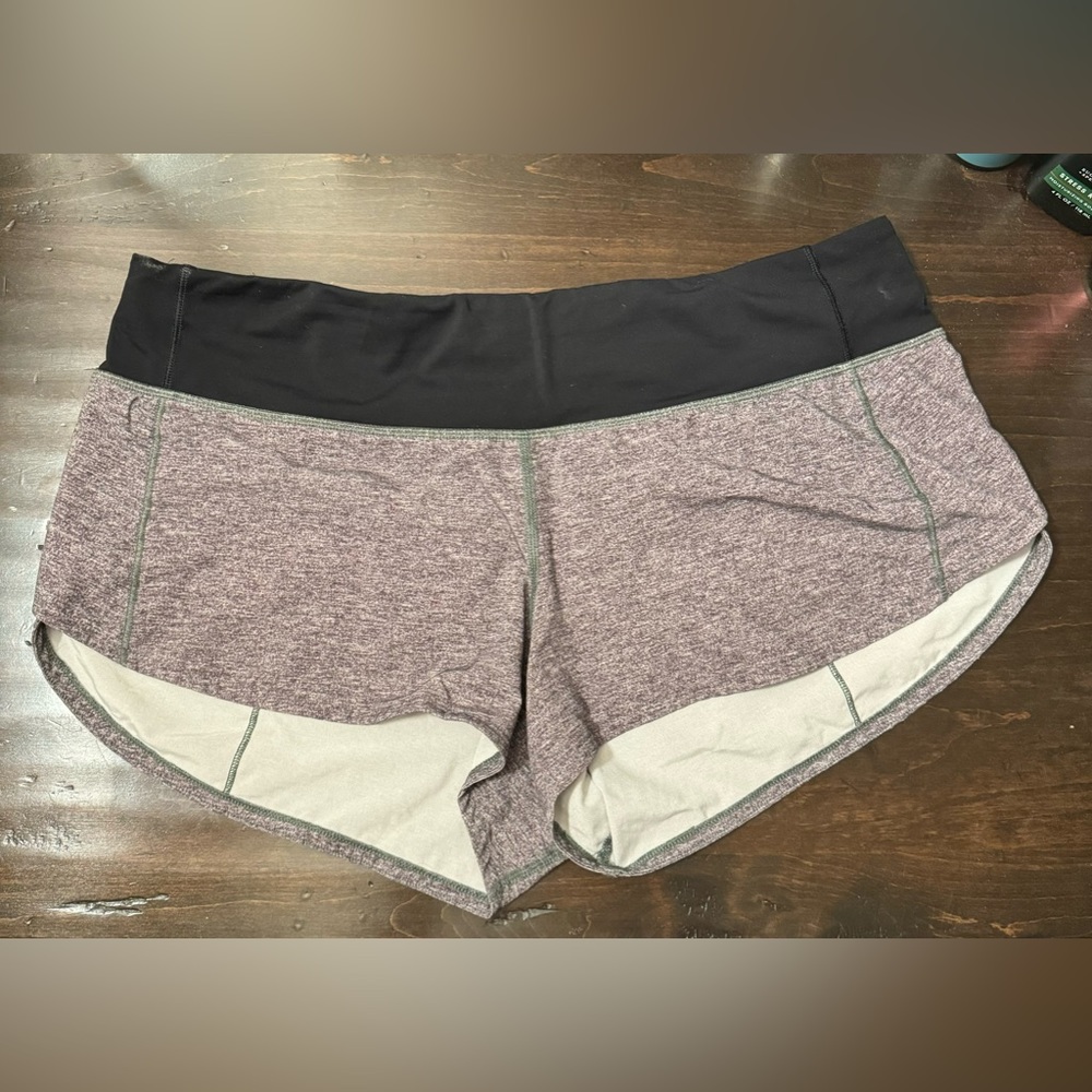 🍋Lululemon Speed Up Shorts🩶